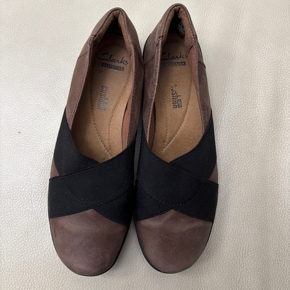 Clark Soft Cushion Brown Slip On Loafers Comfy Casual Walking Shoes Size 7.5